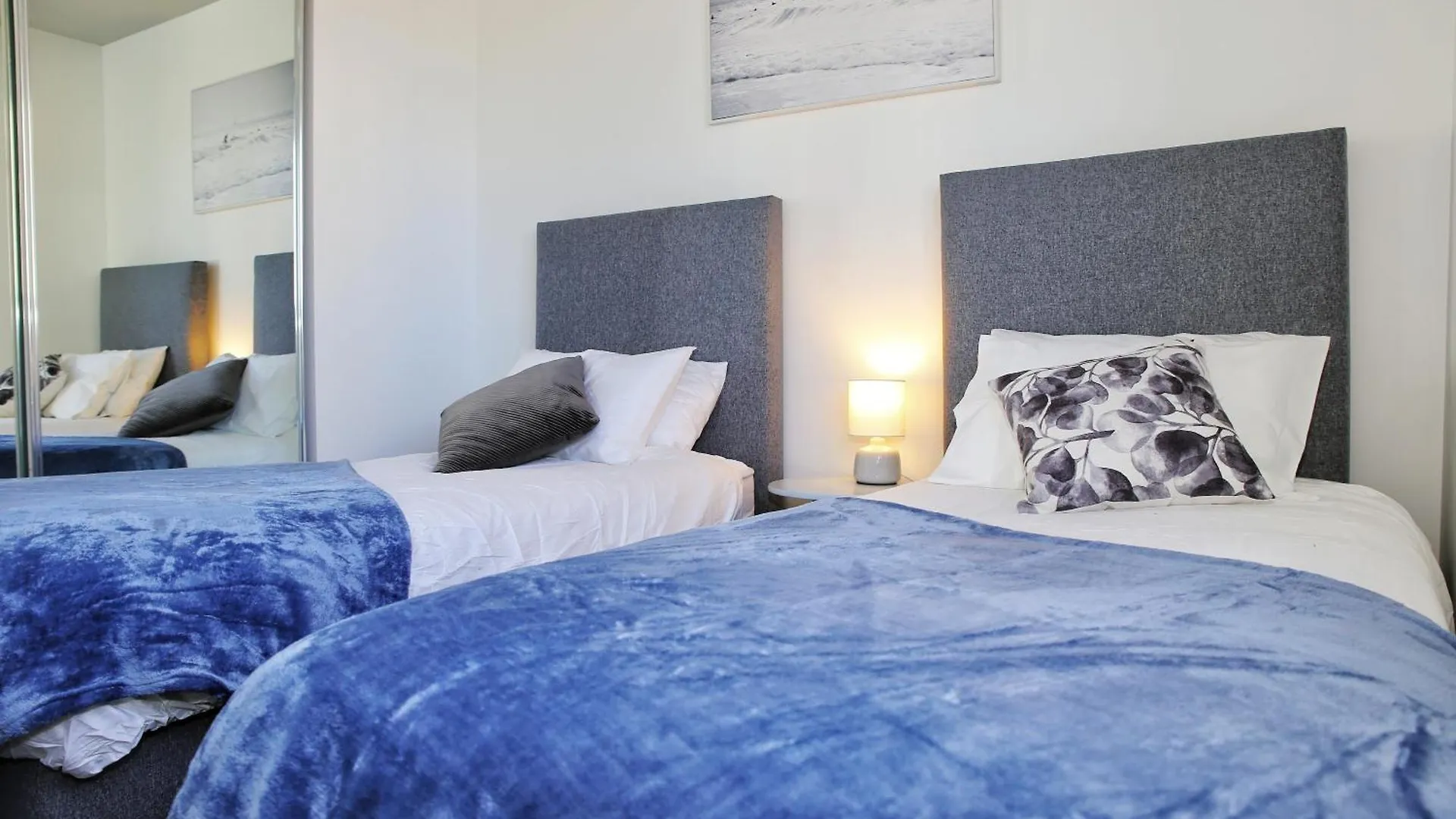 Modern 2Br At A Prime Location With Balcony Apartment Brisbane