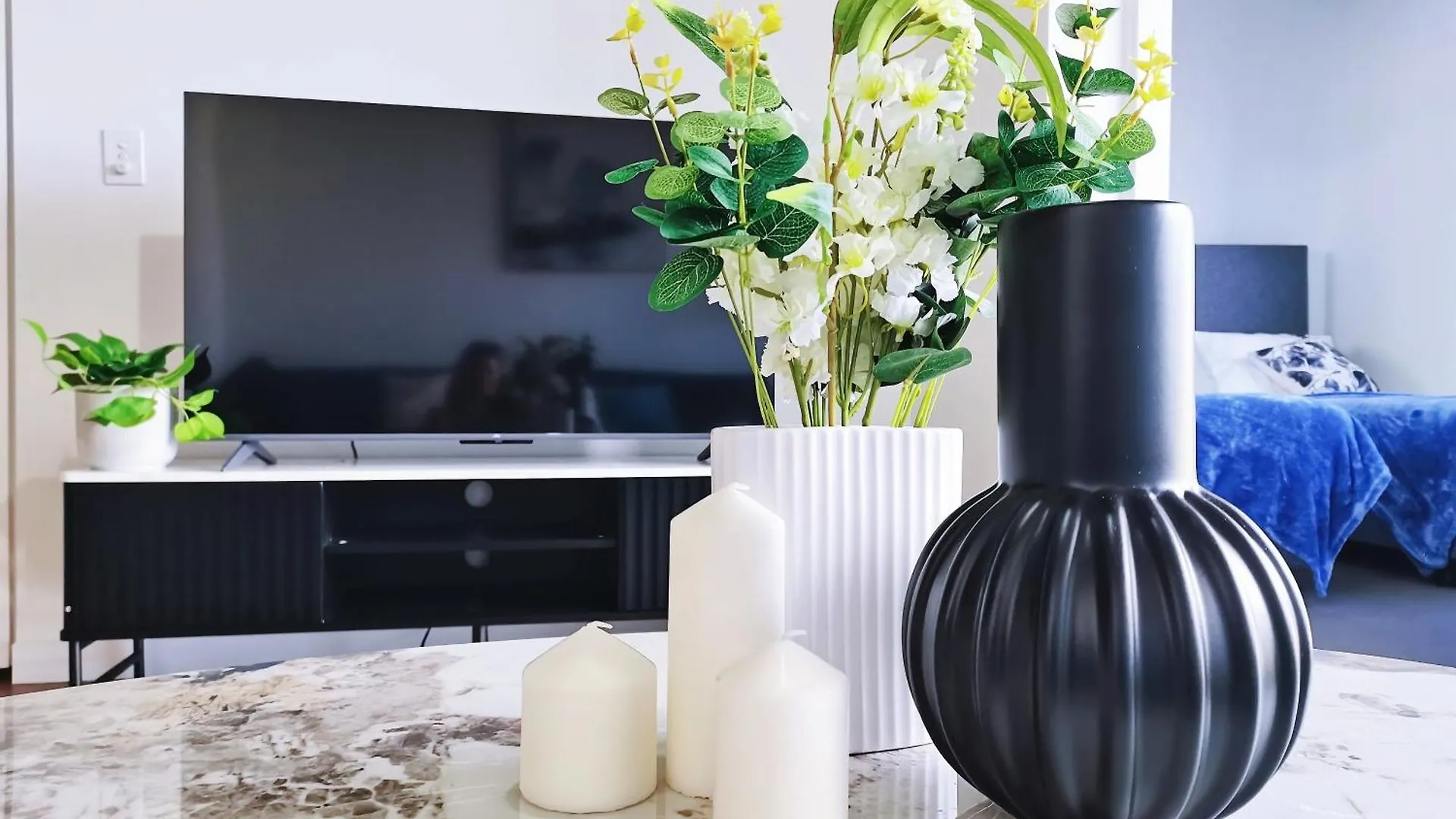 Modern 2Br At A Prime Location With Balcony location
