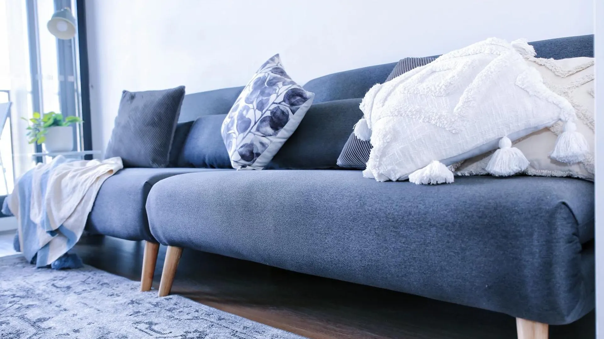 Апартаменты Modern 2Br At A Prime Location With Balcony Брисбен